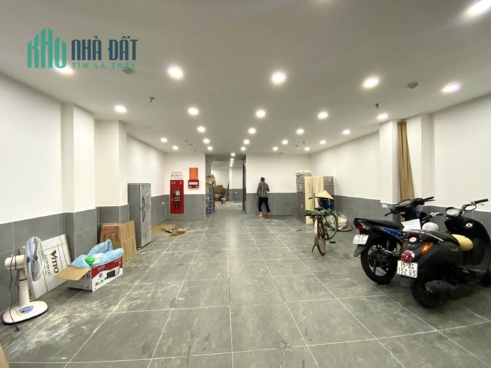 Chỉ 22,x Tỷ có nhà Tạ Quang Bửu 100m2, 7 tầng, 33 phòng CCMN full đồ, Ô tô vào nhà