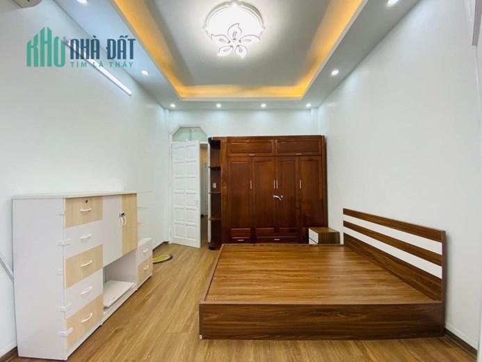 VIP TRUNG HÒA - CẦU GIẤY - NHỈNH 6 TỶ - 50M2 - NGÕ RỘNG GẦN Ô TÔ - 2 THOÁNG - NHÀ ĐẸP FULL NỘI THẤT