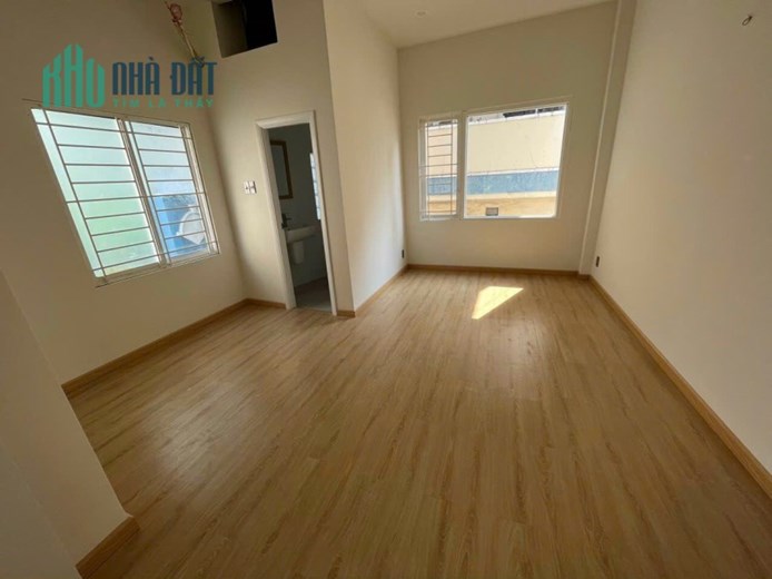 Nhà 4 tầng Bùi Hữu Nghĩa, nhỉnh 4 tỷ, chợ Bà Chiểu, giáp Q1