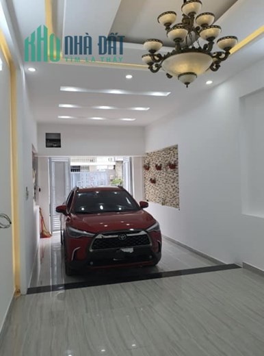 Bán nhà Lê Văn Quới 4 tầng BTCT xe hơi vào nhà, hxh chỉ 8ty2 TL, 4PN, 5WC.