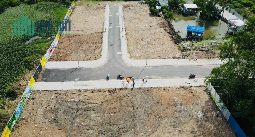 Bán 1 Lô Đất Thổ Cư Của Tui Sổ Riêng Bên Hông Ehome Bình Tân giá hữu nghị