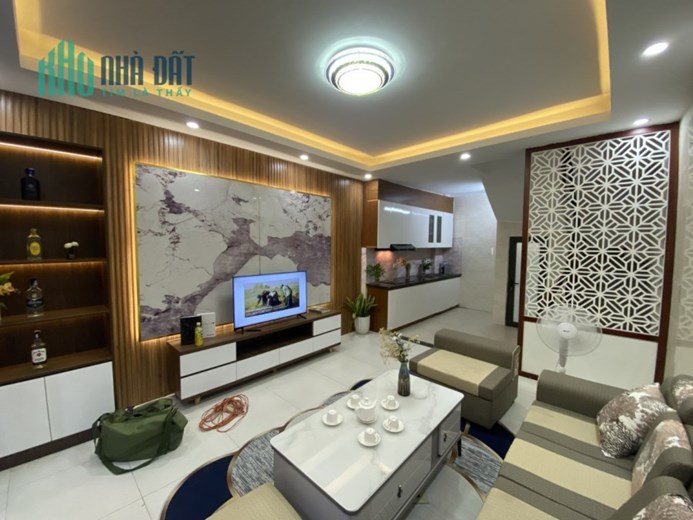 BÁN NHÀ TRƯƠNG ĐỊNH 34M × 5 TẦNG- MỚI-THÔNG CHỈ 2.8 TỶ.
