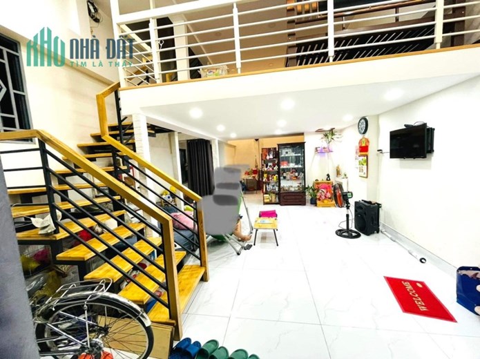 NHÀ ĐẸP - ÂU CƠ SÁT TRUNG TÂM 
 HẺM XE HƠI QUAY ĐẦU NGỦ NHÀ - NGANG KHỦNG 5M 👉 6.7 tỷ ( thương