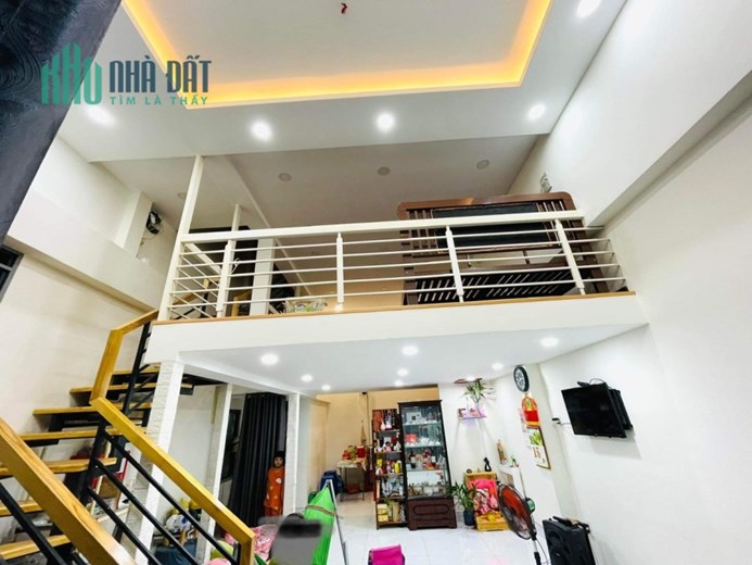 NHÀ ĐẸP - ÂU CƠ SÁT TRUNG TÂM 
 HẺM XE HƠI QUAY ĐẦU NGỦ NHÀ - NGANG KHỦNG 5M 👉 6.7 tỷ ( thương