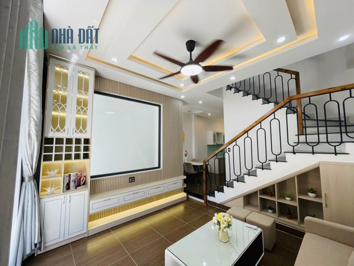 SẬP HẦM - BÁN NHÀ 3 TẦNG 3 MÊ KIỆT Ô TÔ THÁI THỊ BÔI