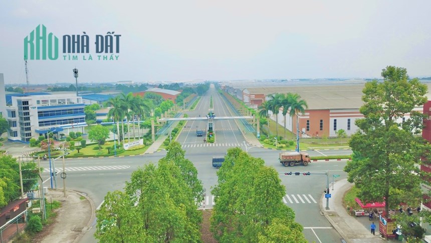 6.	Bán gấp Nhà ở Khánh Bình Smatrthome .Mặt tiền DH418 Khánh Bình Tân Uyên Bình Dương
