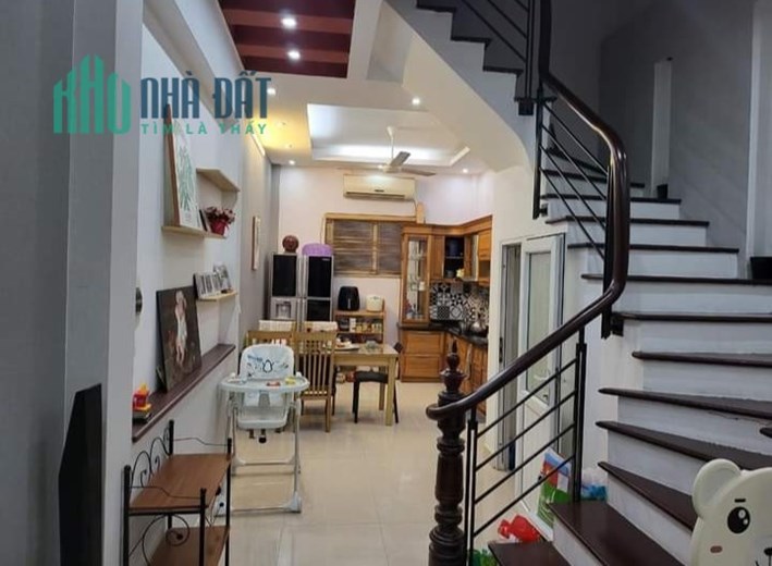 Nhà Trần Bình Cầu Giấy, 2 thoáng 42m, Mt 4m nhỉnh 6 tỷ 0343564283