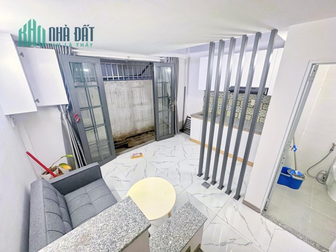 Nhà bán gần Phan Đăng Lưu, Bình Thạnh, 3 tầng, 2PN, DT 4,2mx4,7m, chỉ 2,75 tỷ