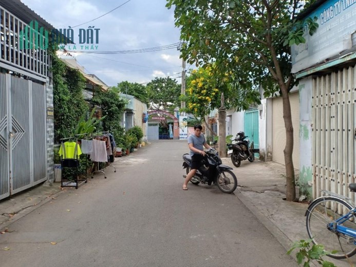 Bán nhà hẻm xe hơi Linh Xuân, Thủ Đức, 4m x 20m, giá chỉ hơn 4 tỷ.