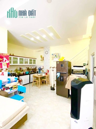 BÁN NHÀ ĐƯỜNG TÂN HÒA ĐÔNG - BÌNH TÂN -  2 TẦNG - BTCT - 39M - GIÁP QUẬN 6 - NHỈNH 2 TỶ