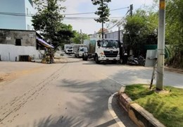 Nhà phố đẹp hẻm nhựa ô tô Hiệp Bình Phước 5 phòng , mới ở ngay, giá tốt