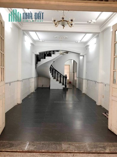 Cho thuê nhà 3 tầng MT đường Hoàng Kim Giao P5Q8. Giá 22 triệu