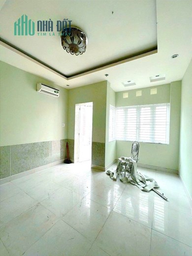 Nhà thuê 4 tầng hẻm xe hơi Cao Đạt P1Q5 giá 22tr /tháng