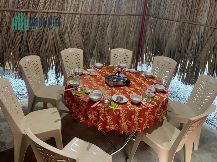 CẦN SANG NHƯỢNG QUÁN VỊ TRÍ TRUNG TÂM MẶT TIỀN KINH DOANH.