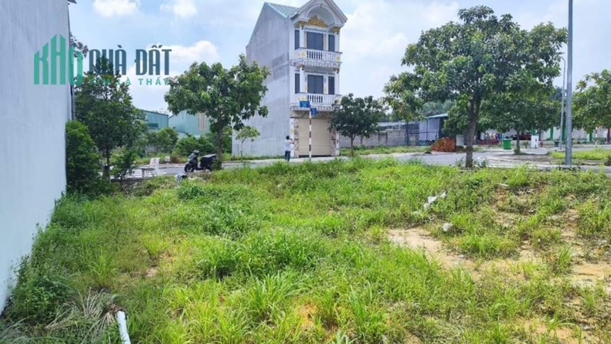 Bán đất TP.Tân Uyên, Lô góc 2MT 72m2 thổ cư 100%, SHR chỉ 1.450 tỷ. Lh:0395750786.
