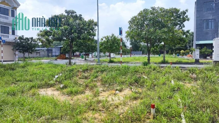 Bán đất TP.Tân Uyên, Lô góc 2MT 72m2 thổ cư 100%, SHR chỉ 1.450 tỷ. Lh:0395750786.