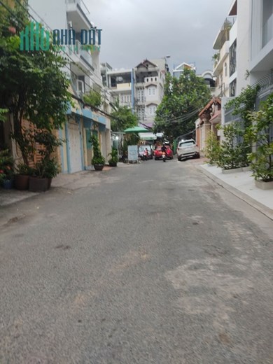 Biệt thự Tân Bình, ô tô vào nhà Hoàng Hoa Thám, 140m2( 7 x 20) chỉ 130tr/m