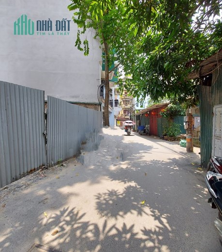 Cầu Giấy, ~100m2 đất sạch, ngõ thông, đường ô tô, phù hợp xây chung cư văn phòng