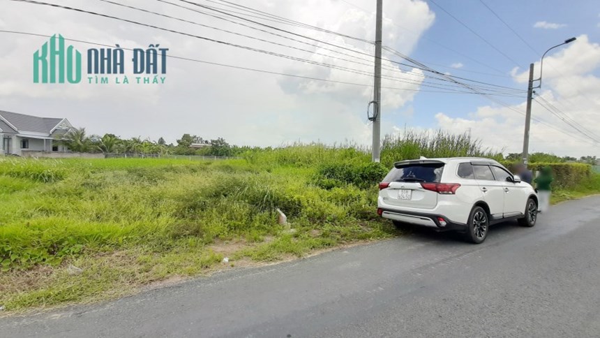 Bán miếng đất mặt tiền đường Trường Bình, Phước Lâm, Cần Giuộc. Giá 2,3 tỷ TL