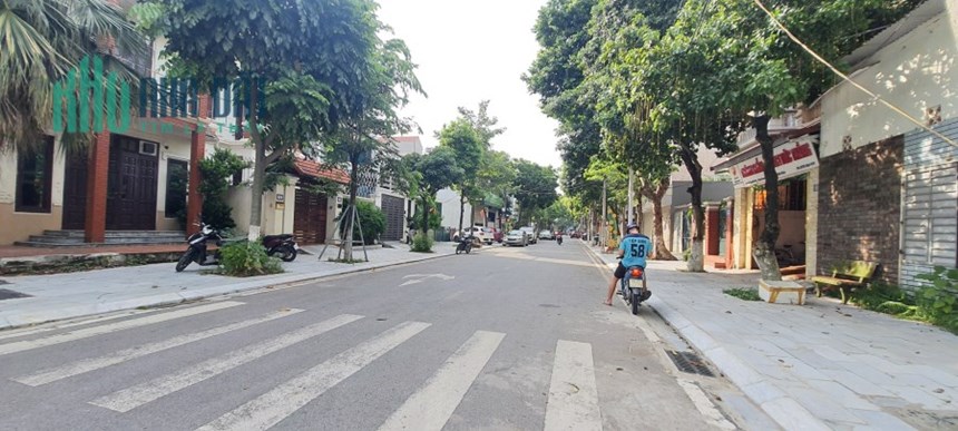 Cho thuê mặt bằng lô góc Nguyễn Du, Khai Quang. DT 230m2