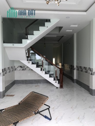 NHÀ ĐẸP – GIÁ TỐT - CHÍNH CHỦ  Cần Bán Nhanh Căn Nhà Vị Trí Đẹp Tại Tỉnh Long An