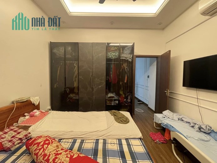 Bán nhà đẹp Ngõ 250 Khương Trung, sát phố, hai thoáng, sổ đỏ đẹp, 48m2*4T, nhỉnh 6 tỷ.