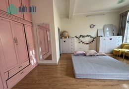 Cho thuê nhà Trần Cung  52m² x 4,5 tầng 2 ngủ 1 khách.