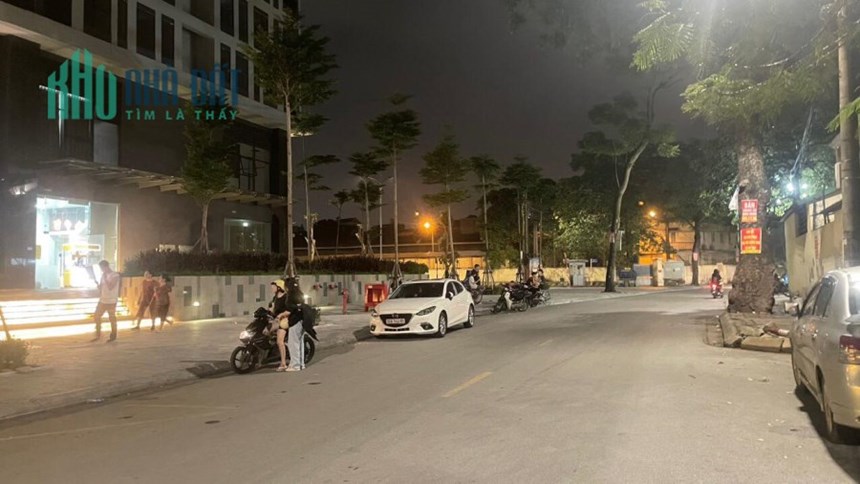 Cần Bán 55m Đất 3thoang Đức Giang, Long Biên, oto ,KD, nhỉnh 4,5ty .