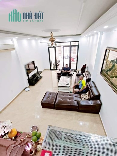 Bán nhà dân xây độc lập phố Khúc Thừa Dụ đường 10m, diện tích 105m GIÁ 5.5 tỉ