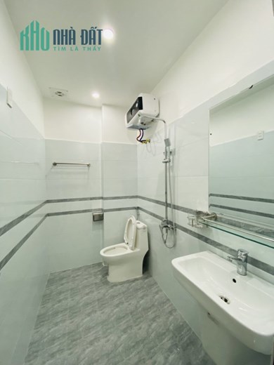 Bán nhà xây mới ngõ 225 Ngô Gia Tự diện tích 43m 4 tầng GIÁ 3.18 tỉ ô.tô tận cửa