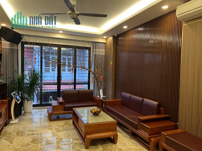 Bán nhà 45m2 phố Hoàng Hoa Thám, Tây Hồ 11 phòng Dòng tiền Khủng Giá 6.2 Tỷ