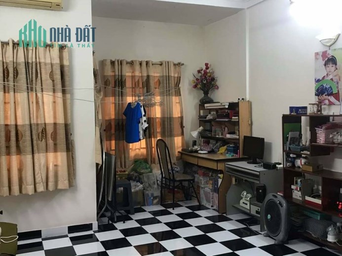 NHÀ BÁN -GẦN NGÃ TƯ THÍCH QUẢNG ĐỨC – PHAN ĐĂNG LƯU PHƯỜNG 5 PHÚ NHUẬN.
NHÀ NỞ HẬU – XE HƠI VÀO CỬA