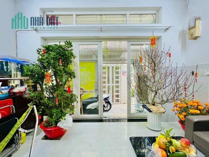 GẦN NGÃ TƯ THÍCH QUẢNG ĐỨC – PHAN ĐĂNG LƯU PHƯỜNG 5 PHÚ NHUẬN.
NHÀ NỞ HẬU – XE HƠI VÀO CỬA – CHÍNH