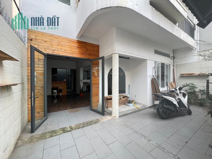 NHÀ BIỆT THỰ HOÀNG HOA THÁM- 102M2  8X 13- THIẾT KẾ ĐẸP- GIÁ 17 TỶ