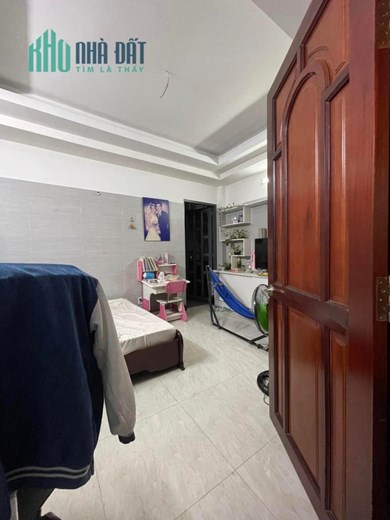 Hiếm Bán Nhà Bầu Cát - 50m2 - HXH thông - 4 tầng
