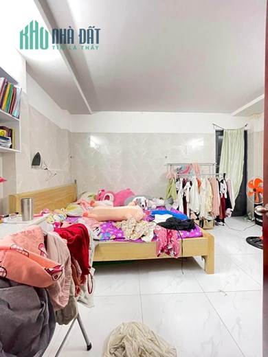 Hiếm Bán Nhà Bầu Cát - 50m2 - HXH thông - 4 tầng