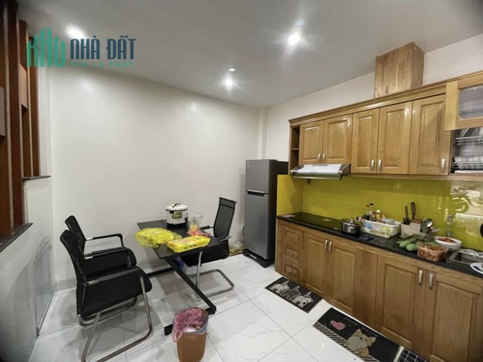 Bán nhà 45m2 phố Hoàng Hoa Thám, Tây Hồ 11 phòng Dòng tiền Khủng Giá 6.1 Tỷ