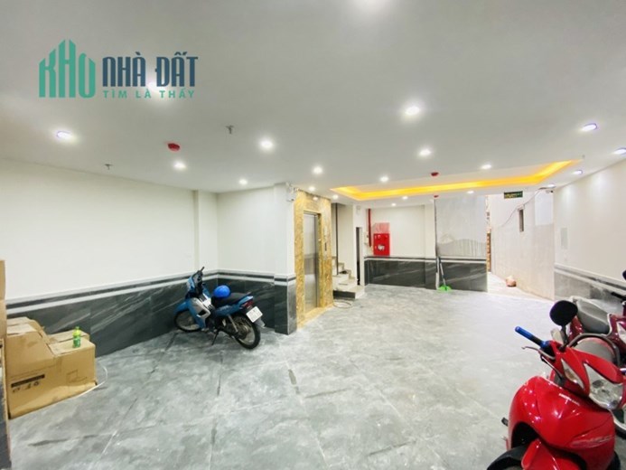 Bán tòa CCMN  mặt phố Chính Kinh 76m 8 tầng thang máy 14 phòng khép kín doanh thu 1.2 tỷ/ năm