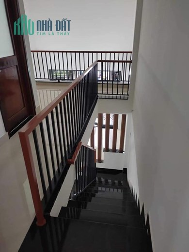 .Nhà Mặt tiền Hoà Minh gần Tôn Đức Thắng, mới xây 1 năm, 70m2, 2 mê, 2.x tỷ