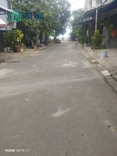 Mặt tiền kinh doanh trước Bến Xe Trung Tâm Đà Nẵng, chỉ 3 tỷ hơn.