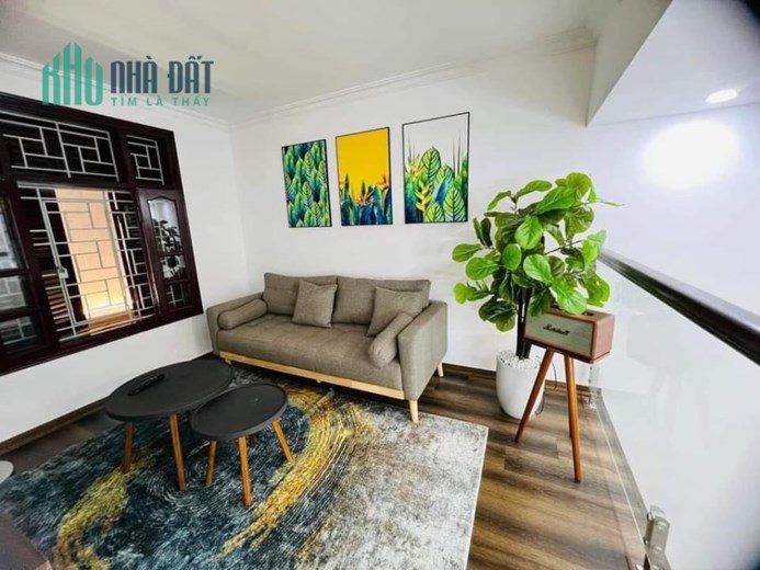 BÁN NHÀ PHỐ DƯƠNG QUẢNG HÀM CẦU GIẤY HÓT HÓT 37M2 X 5T MT4.3M CHỈ 4,35 TỶ CĂN DUY NHẤT