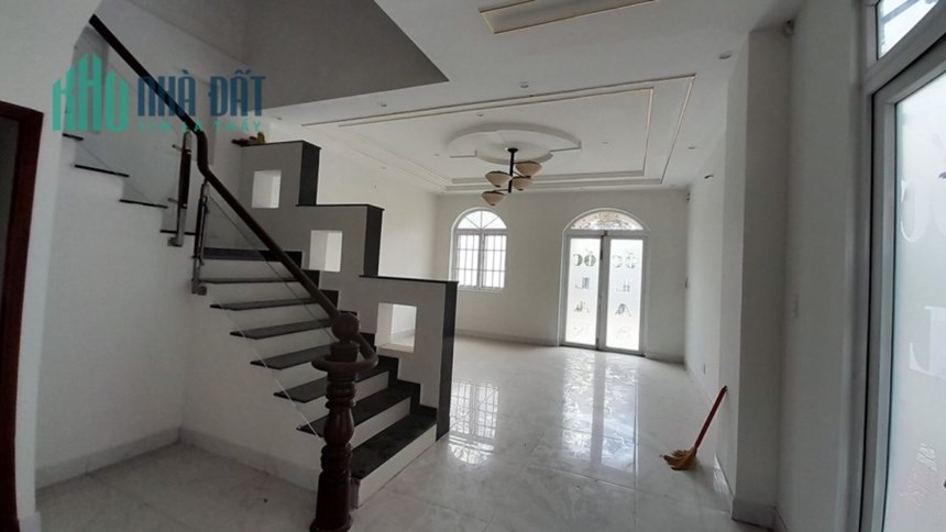 BÁN BIỆT THƯ SÂN VƯỜN - MẶT TIỀN LINH TRUNG – 900M2 FULL THỔ - GIÁ 65 TỶ
