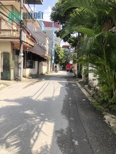 Bán đất Thạch Bàn, Ô tô, Gần phố, 43 m2, MT 4 m, giá chỉ 3 tỷ.