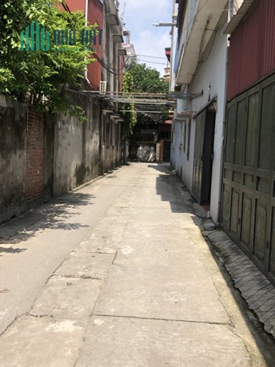Bán đất Thạch Bàn, Ô tô, Gần phố, 43 m2, MT 4 m, giá chỉ 3 tỷ.