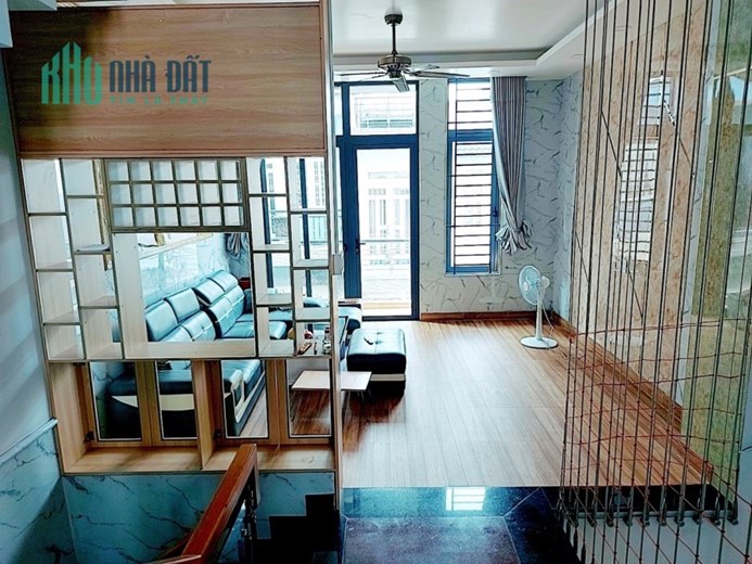 Nhà Đẹp khu phân lô 58m2, Khu Phân Lô , Không lộ giới, Hẻm 6M