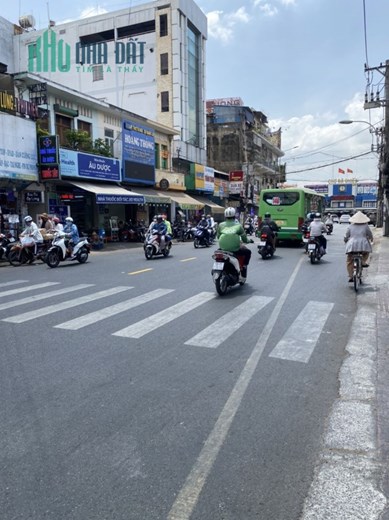 MT LÊ QUANG ĐỊNH - VỈA HÈ 4M - NGANG 5.5M - 1 CHỦ LÂU NĂM - NGỘP BANK