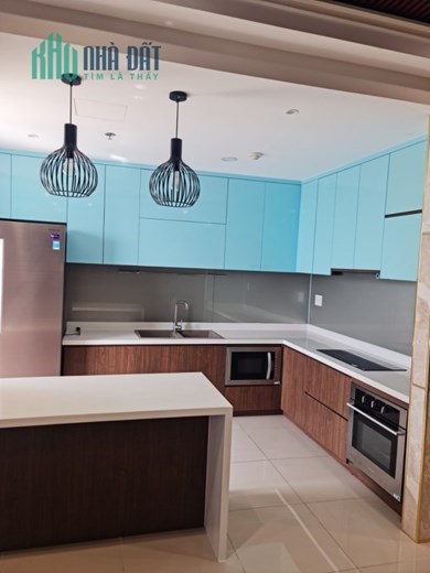 Bán rẻ CHCC 4 phòng 164m2 full nội thất Lucky Palace Quận 6 TP.HCM