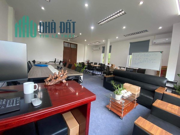 Bán Nhà Mặt Phố Cầu Giấy 55m2, Mặt Tiền 6m, Lô Góc, Vỉa Hè Kinh Doanh Chỉ 20 Tỷ