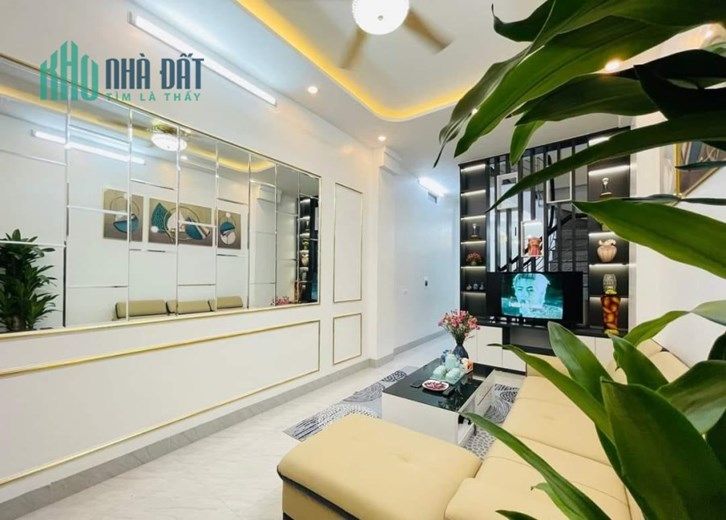GIẢM CHÀO 500TR!!! BÁN GẤP ĐỐI DIỆN CÔNG VIÊN HÒA BÌNH-1 NGOẶT VÀO NHÀ-35m2x5T-3.x Tỷ