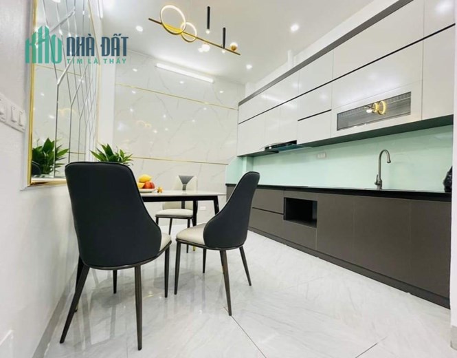 GIẢM CHÀO 500TR!!! BÁN GẤP ĐỐI DIỆN CÔNG VIÊN HÒA BÌNH-1 NGOẶT VÀO NHÀ-35m2x5T-3.x Tỷ